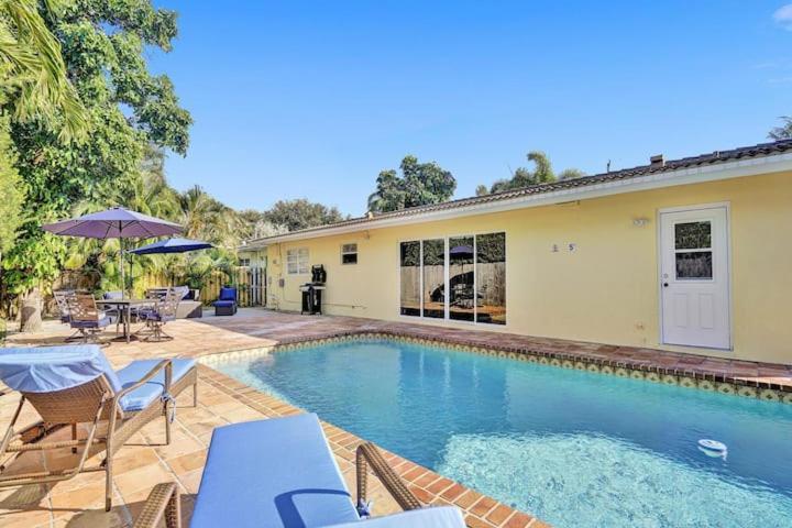 Beautiful 4 Bedrooms/Pool/Walk To Beach Deerfield Beach Exteriör bild