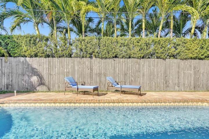 Beautiful 4 Bedrooms/Pool/Walk To Beach Deerfield Beach Exteriör bild