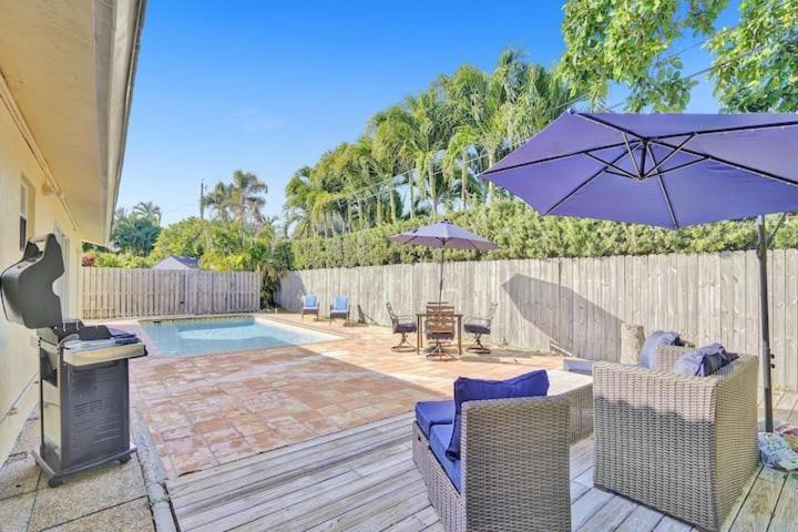 Beautiful 4 Bedrooms/Pool/Walk To Beach Deerfield Beach Exteriör bild