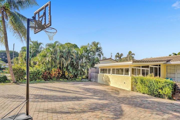 Beautiful 4 Bedrooms/Pool/Walk To Beach Deerfield Beach Exteriör bild
