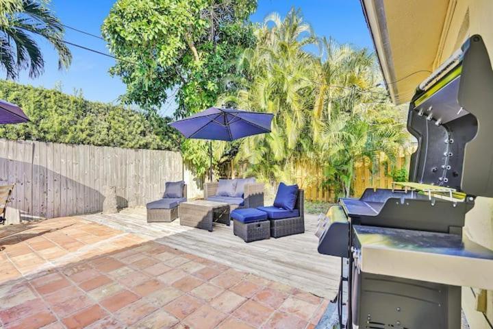 Beautiful 4 Bedrooms/Pool/Walk To Beach Deerfield Beach Exteriör bild