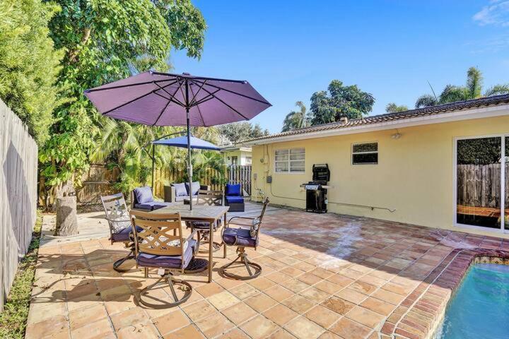 Beautiful 4 Bedrooms/Pool/Walk To Beach Deerfield Beach Exteriör bild